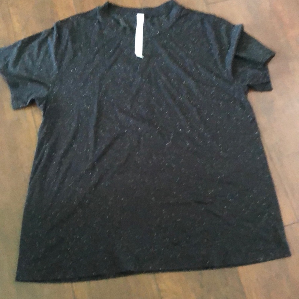Lululemon brand new tee size 4
